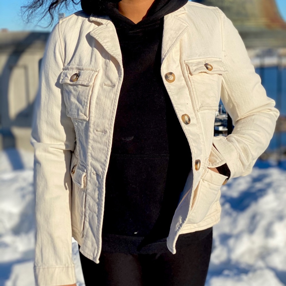 Gap White Jean Jacket Size 8 (m)